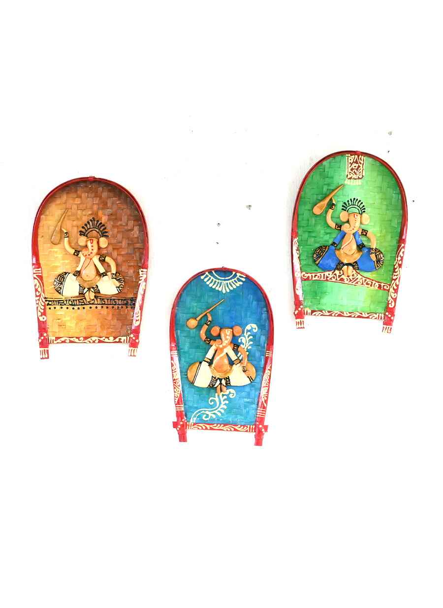 Ganesha Clay Art Bamboo Rice Try (Kulo) Wall Hanging Set - 1